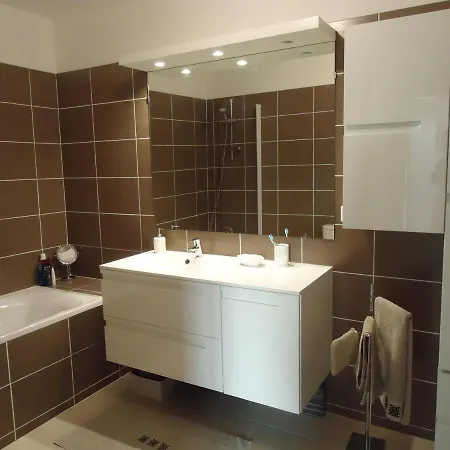 T3 Ideally Placed 80m² Of Terraces Apartament