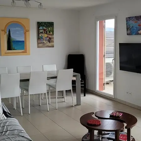 T3 Ideally Placed 80m² Of Terraces * Le Lavandou