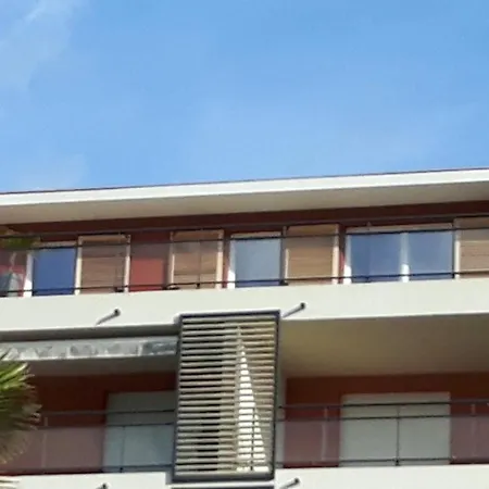 T3 Ideally Placed 80m² Of Terraces Апартаменти *