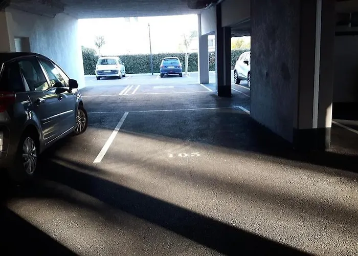 T3 Ideally Placed 80m² Of Terraces *